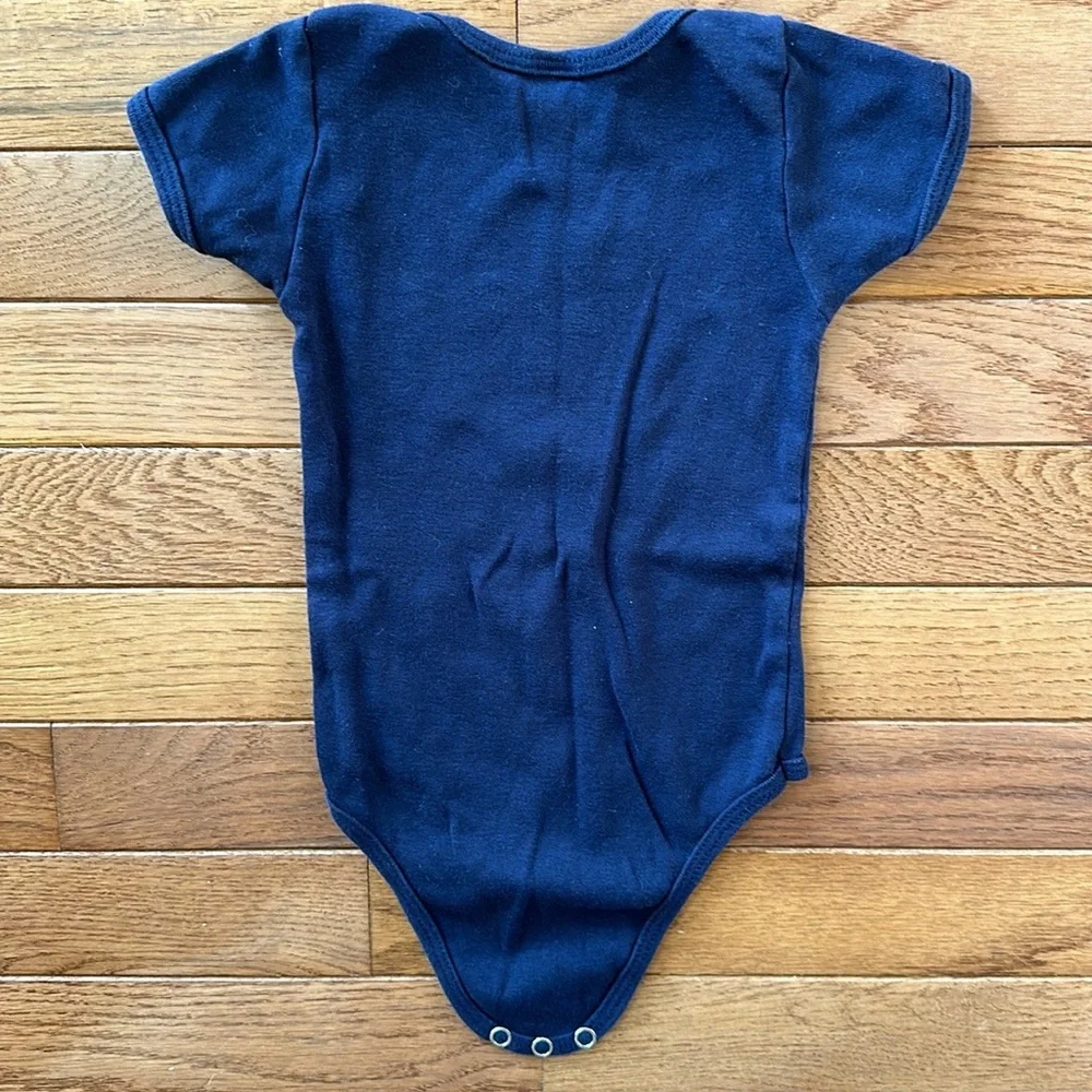 💙🩶 AMERICAN APPAREL Onesies Facebook & Instagram logo 6-12 months baby bundle
